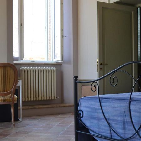 فندق Palazzo Roberti Monte San Giusto المظهر الخارجي الصورة