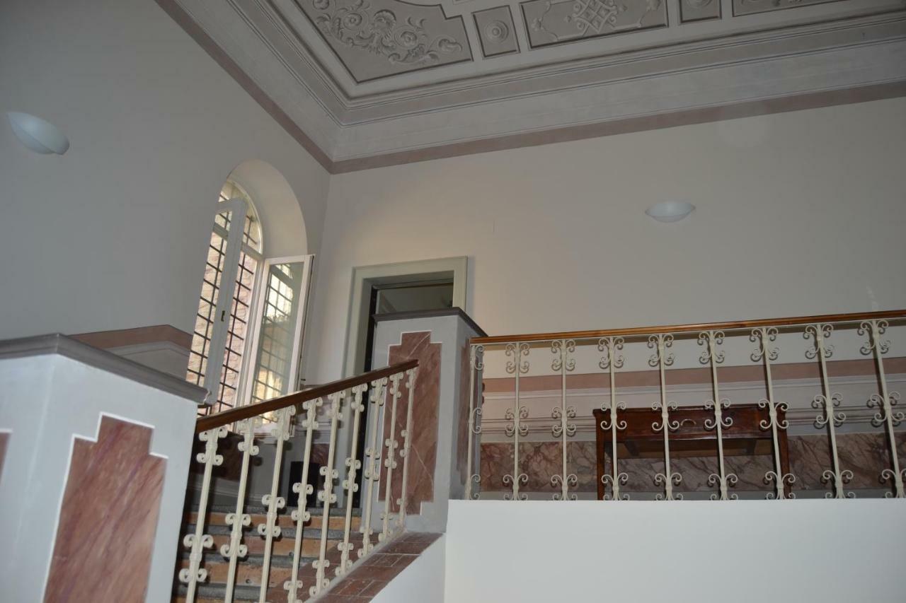 فندق Palazzo Roberti Monte San Giusto المظهر الخارجي الصورة