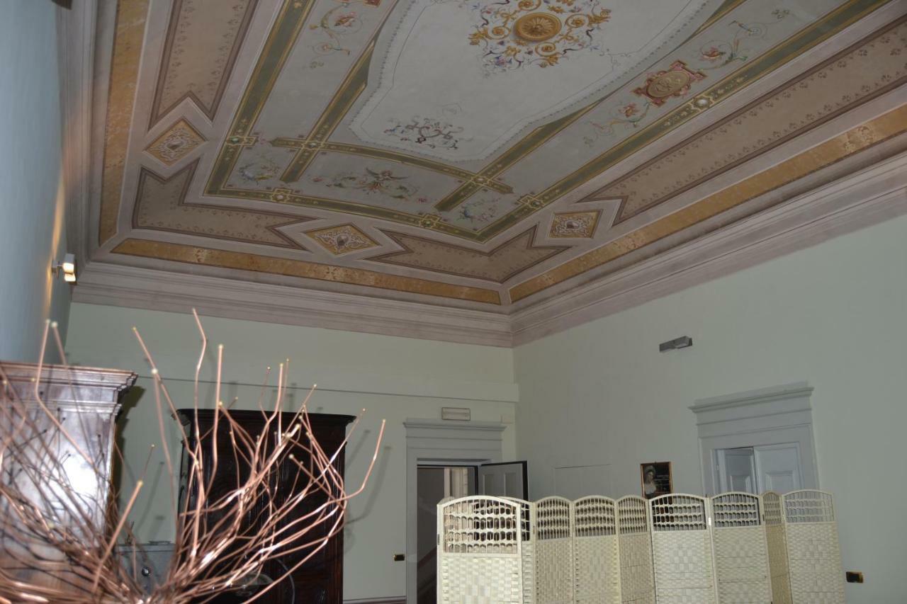 فندق Palazzo Roberti Monte San Giusto المظهر الخارجي الصورة